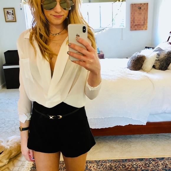 I just REALLY ❤️ CLOTHES💁🏼‍♀️ 👗 👠 - Picture 7 of 7